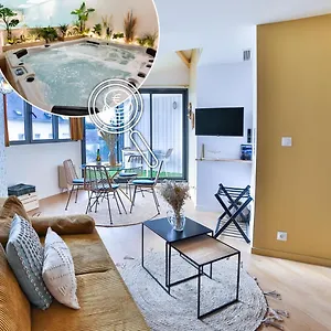https://les-voiles-apparthotel-le-brehat.inbrittany.com